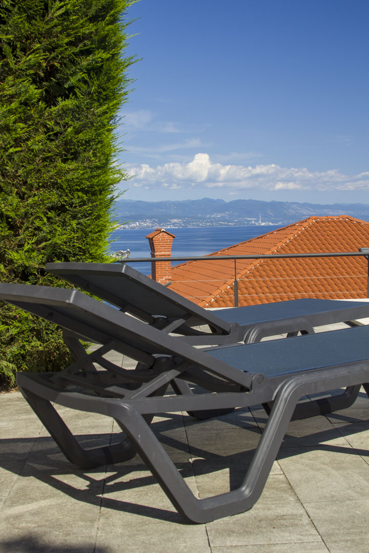 Swimming pool with sea views 1 at Holiday Home Salvia